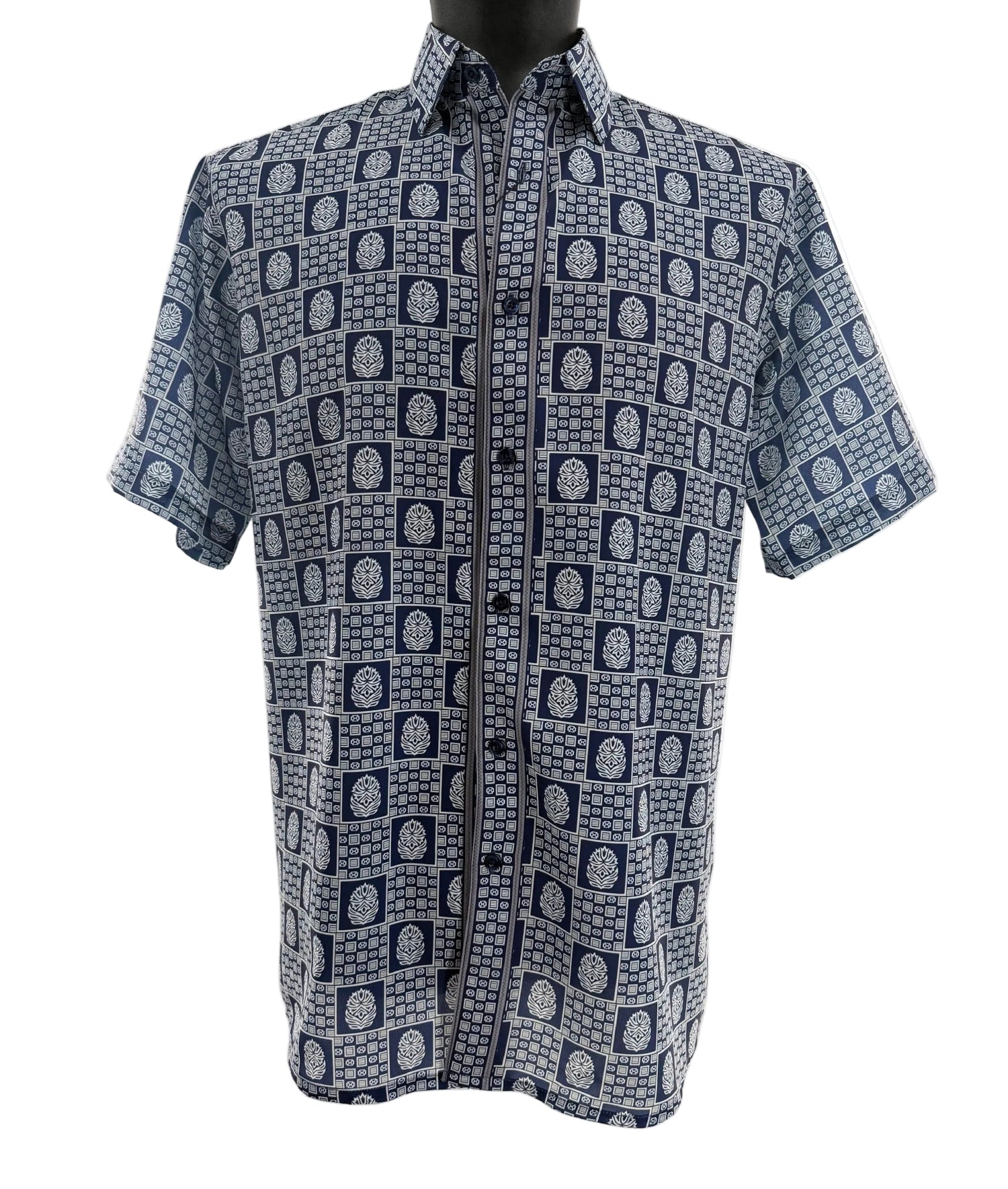 Navy geometric medallion print short sleeve shirt