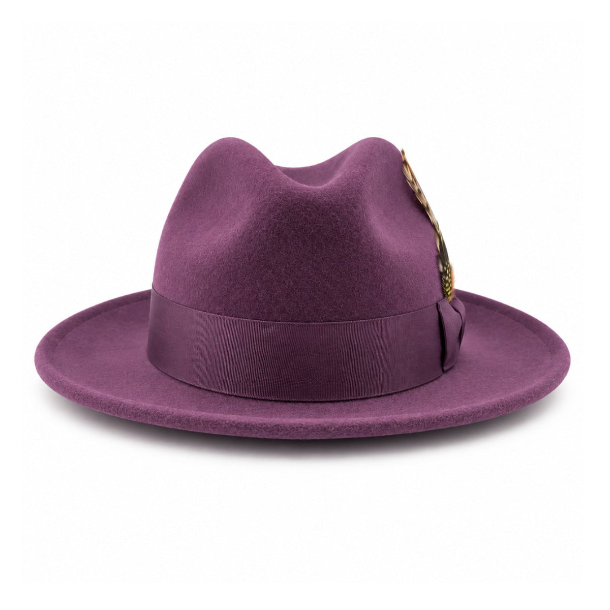 plum Lightfelt 2 1/2 inch wide brim pinch crown fedora hat by Montique front view with grosgrain bow and feather accent