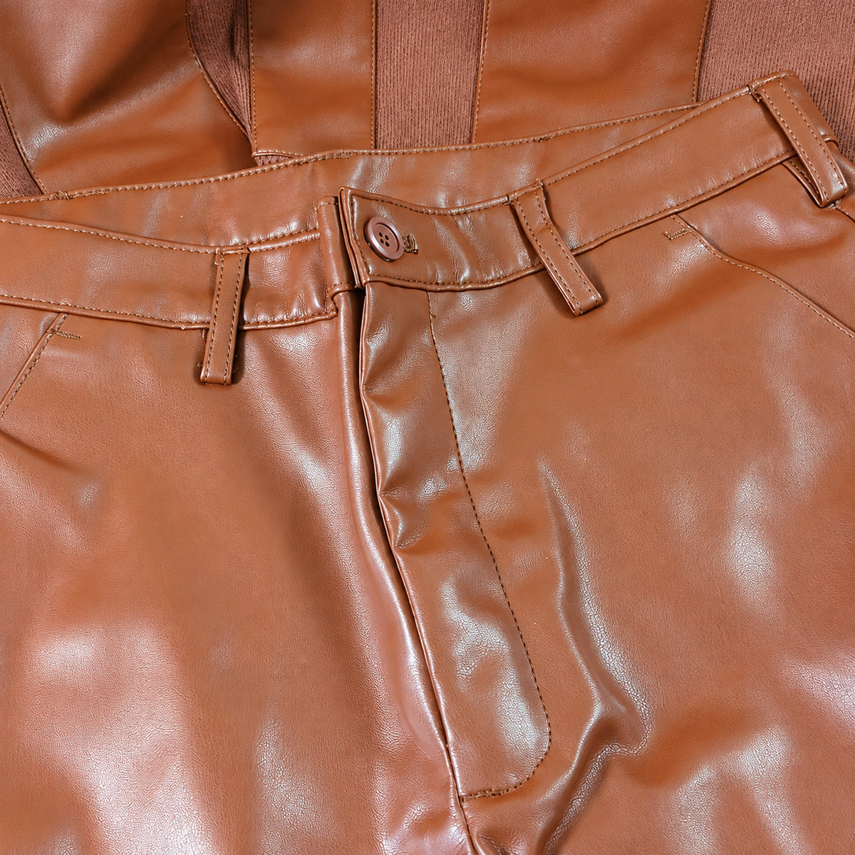 Luggage / Cognac Montique P026 Waistband and front detail