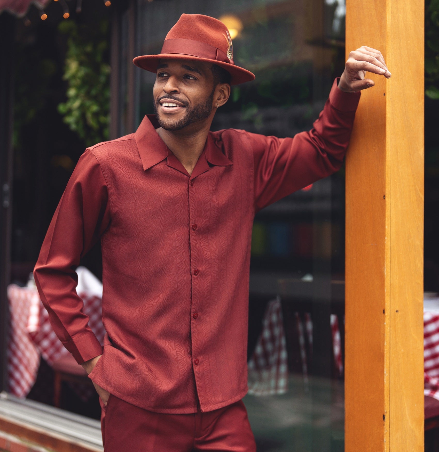 Crest Collection: Montique Men’s Textured Pattern Long Sleeve 2-Piece Walking Suit Set