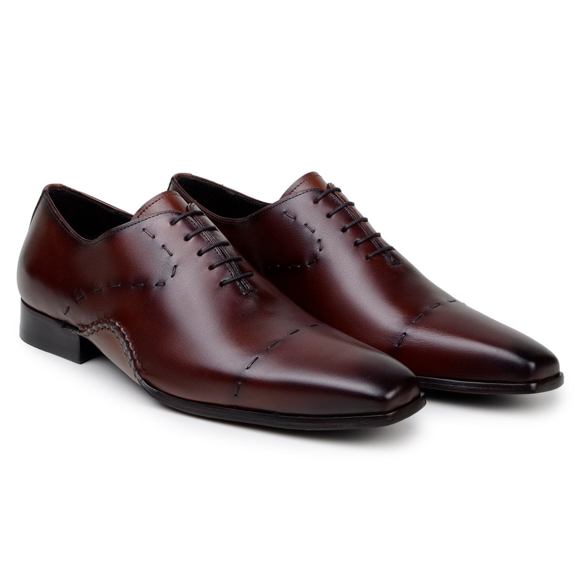 Pair of antique cognac Belvedere Maestro cap-toe Oxfords
