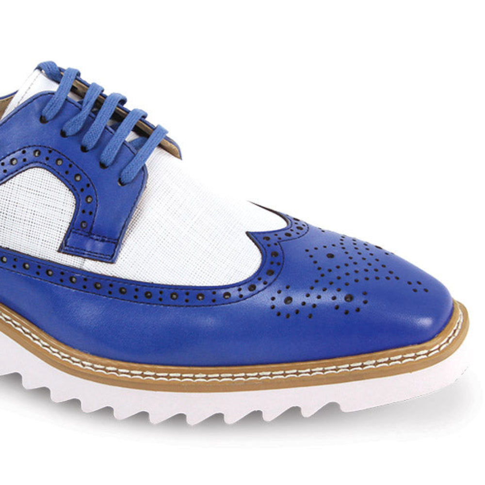 men’s blue & white wingtip brogue dress shoes with contrast sole detail
