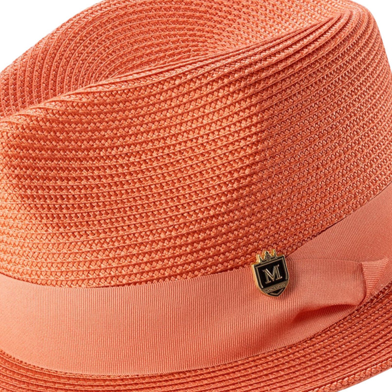 Rich texture. Lightweight feel.