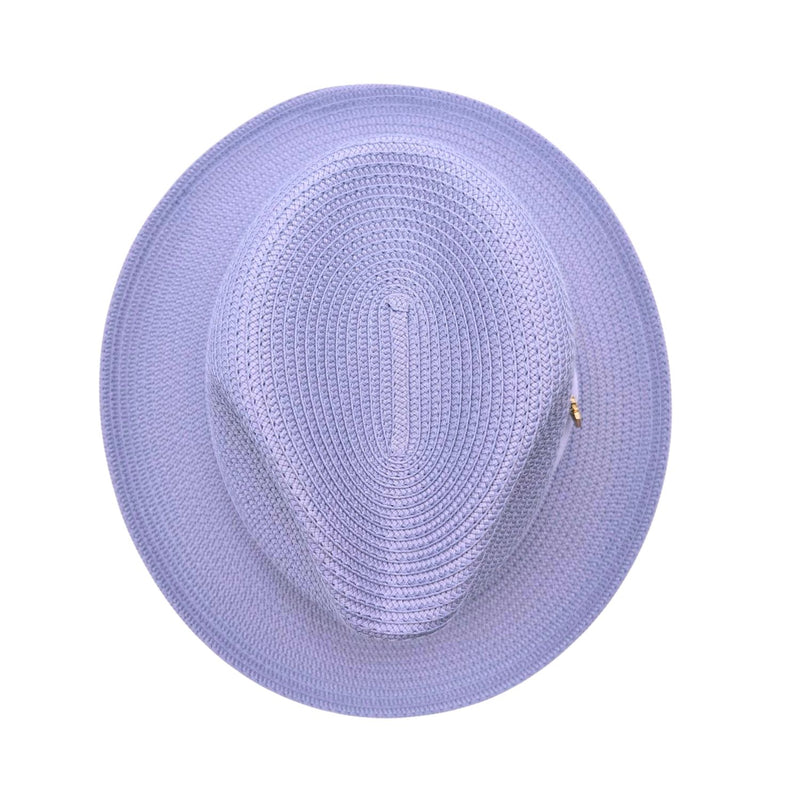 A classic pinch crown.