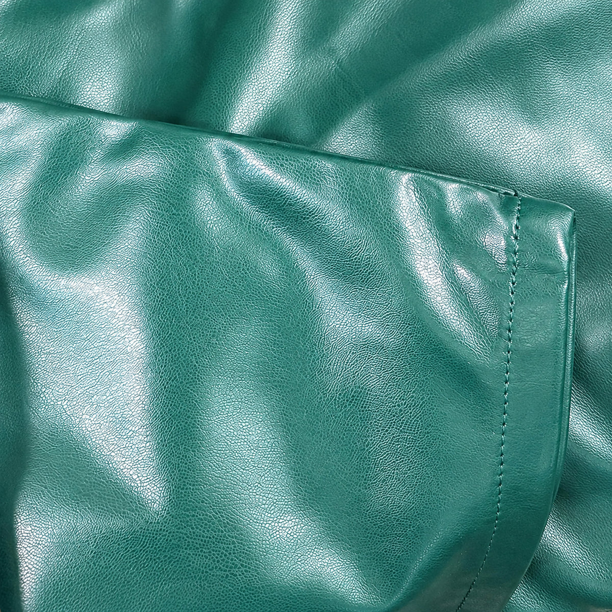 Hunter Montique P026 Folded leg and hem detail