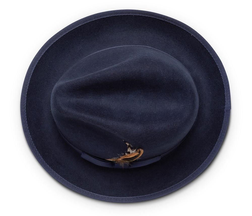 Montique Navy Matching Grosgrain Ribbon 2 ¼" Brim Red Bottom Wool Felt Dress Hat H-75 - Suits & More